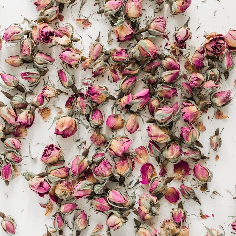 Dried Damascene roses