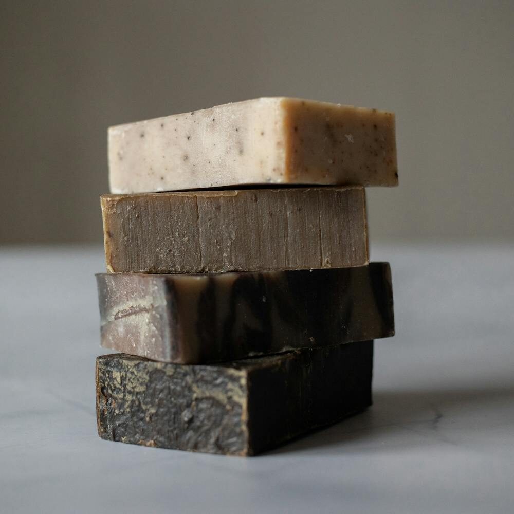 Aged Laurel Bar by Ghār