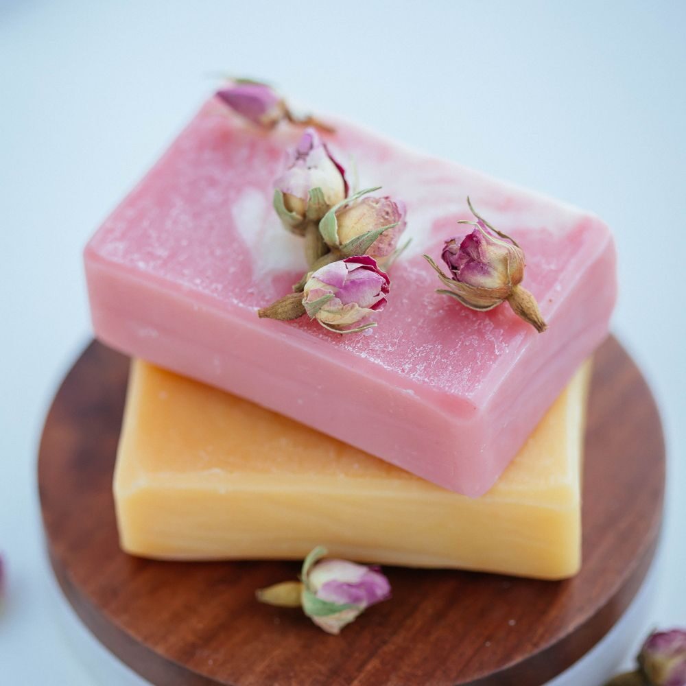 Rose and Laurel Bar by Ghār